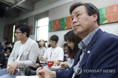 도종환 장관, 문화인들과 소통