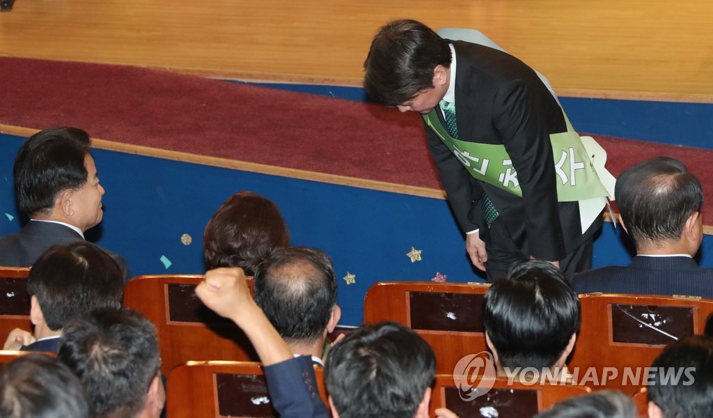 당선 인사하는 안철수 대표