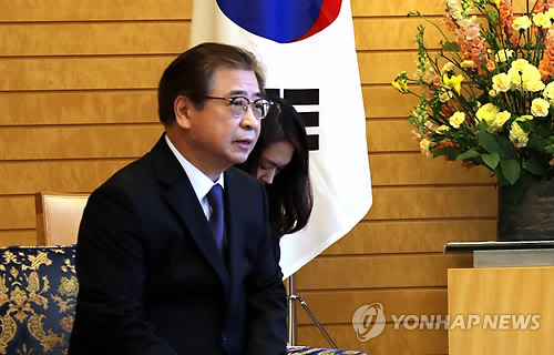 설명하는 서훈 원장