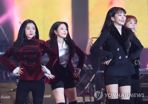 열창하는 레드벨벳