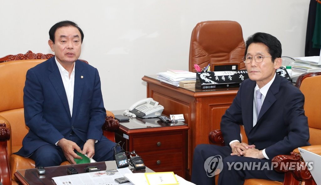 원구성 협상관련 발언하는 장병완