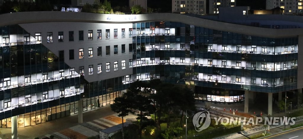 국감준비? 긴장 속 기재부