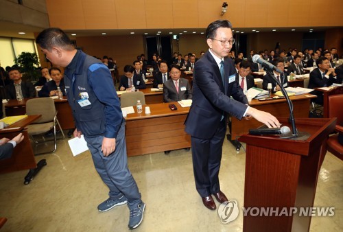 등 돌린 한국GM 노사