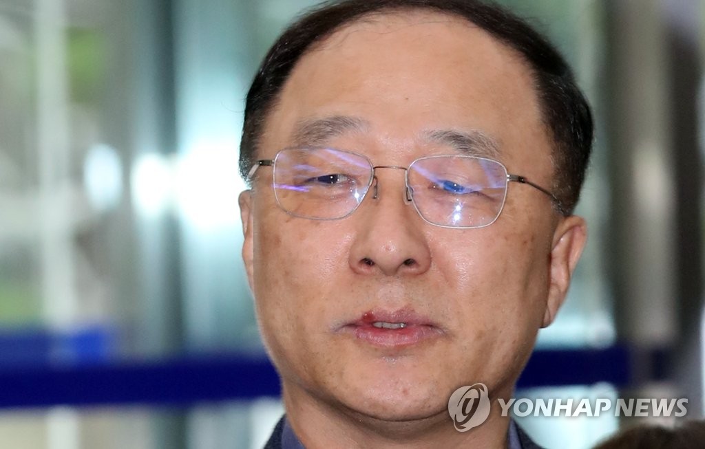 답변하는 홍남기 경제부총리 후보자