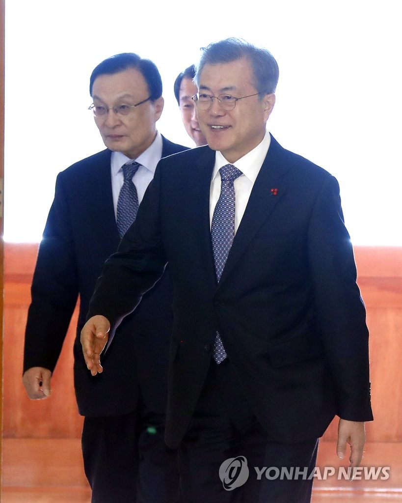 문 대통령, 이해찬 대표와 함께