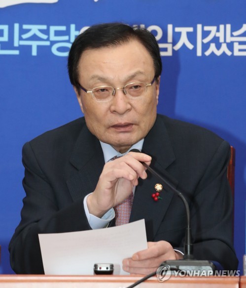 발언하는 더불어민주당 이해찬 대표