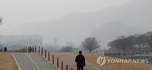 답답한 미세먼지