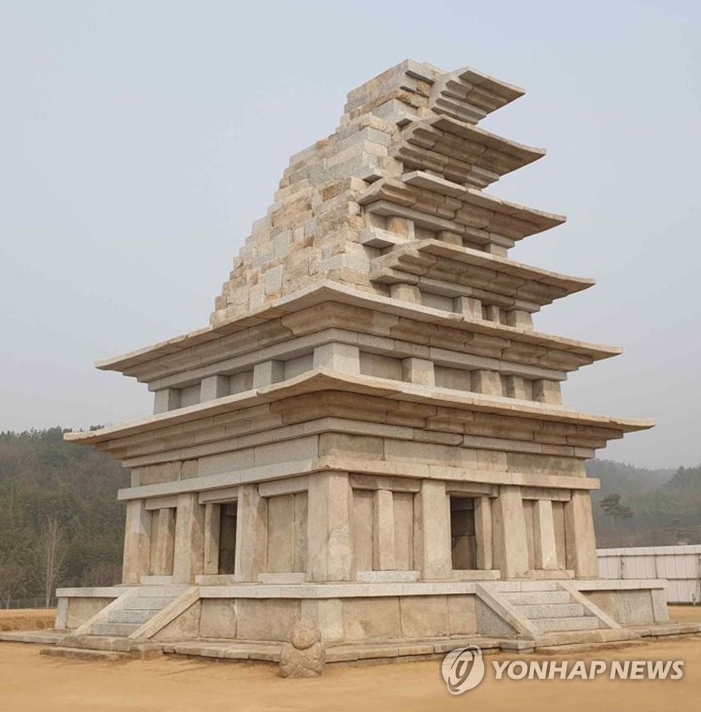 익산 미륵사지 석탑, 23일 완전한 모습 공개