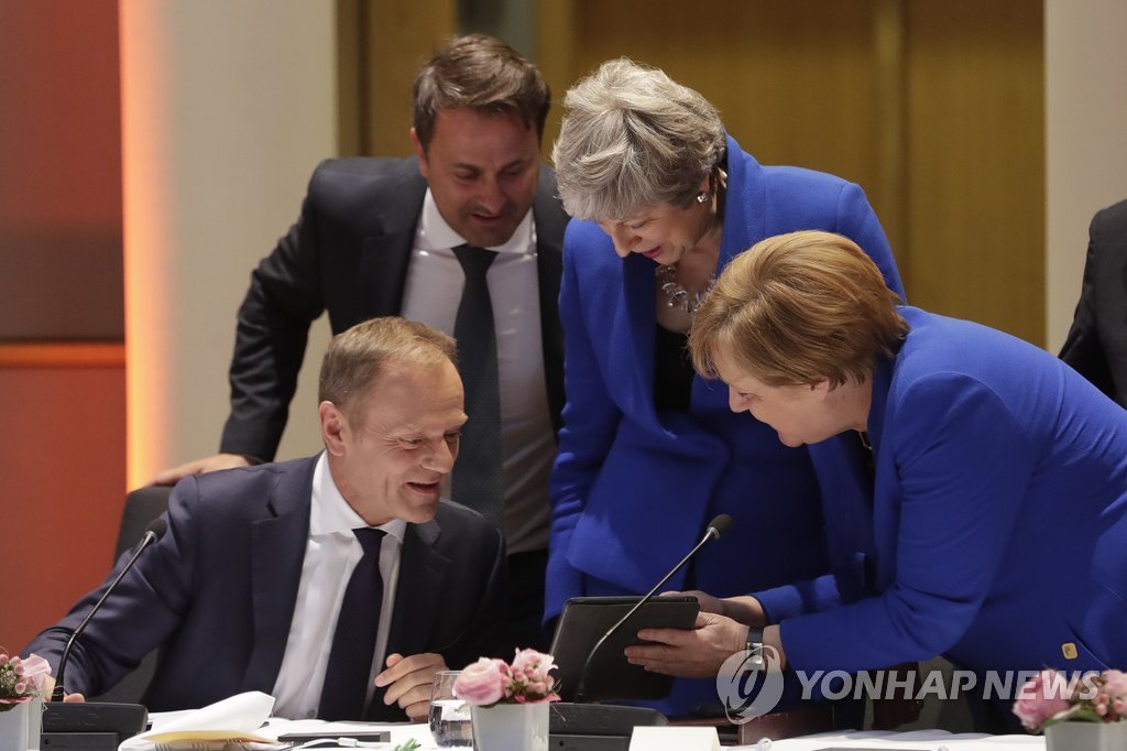 '브렉시트' 머리 맞댄 EU 정상들