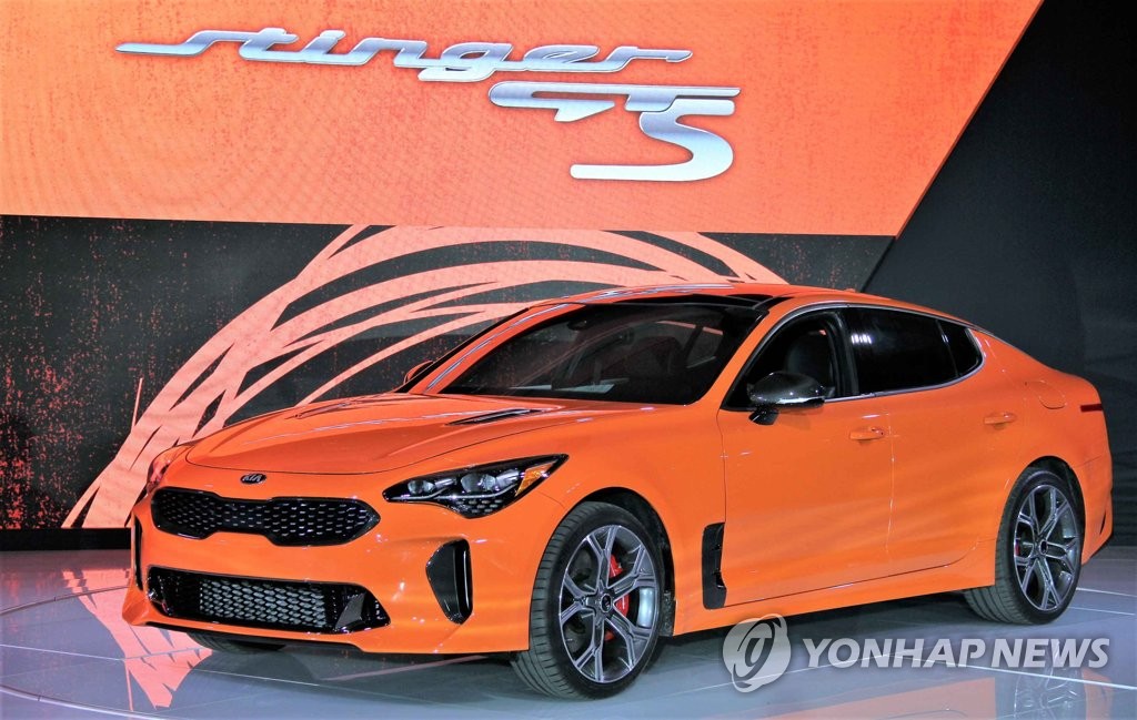 Kia revela el Stinger GTS Kia revela el Stinger GTS
