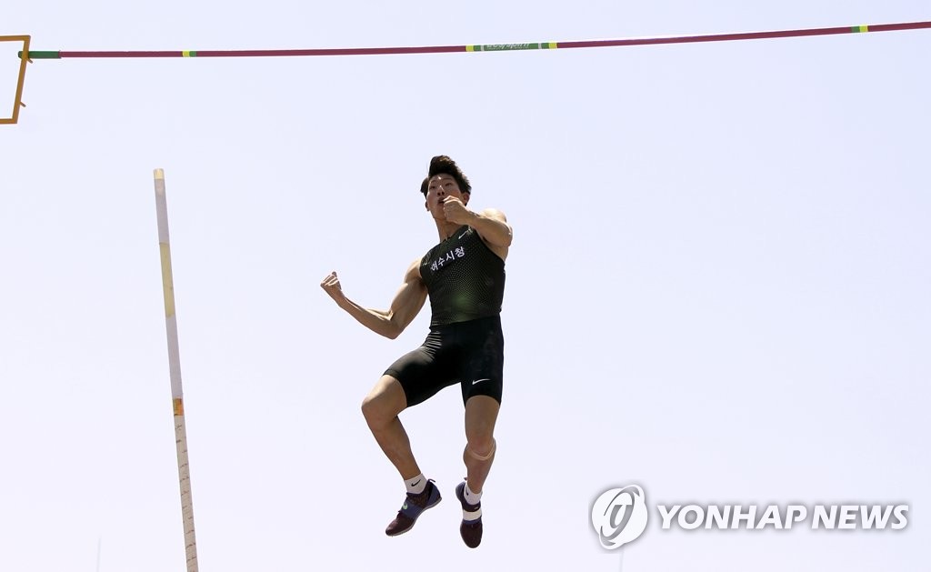 한국 남자장대높이뛰기 간판 진민섭