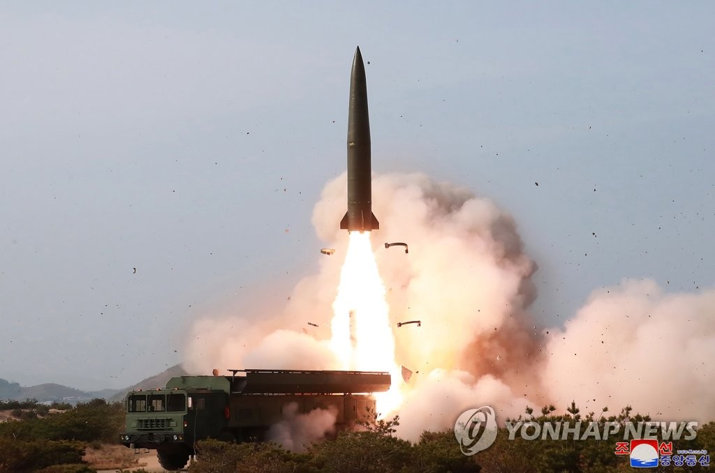 북한 동해상 화력타격훈련.. 전술유도무기 등 동원