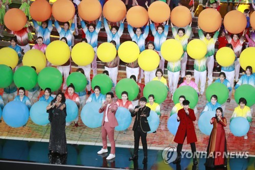 중국 국가행사 무대에 선 가수 비