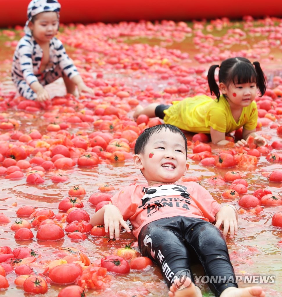 Tomato festival Tomato festival