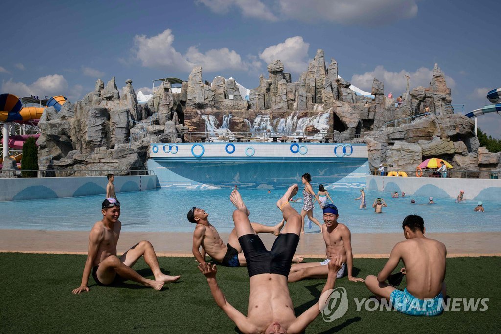 Piscine à Pyongyang Piscine à Pyongyang