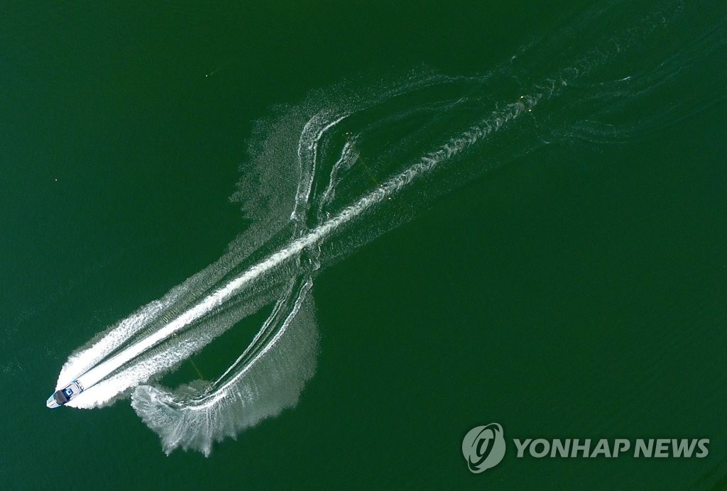 북한강 가르는 수상스키