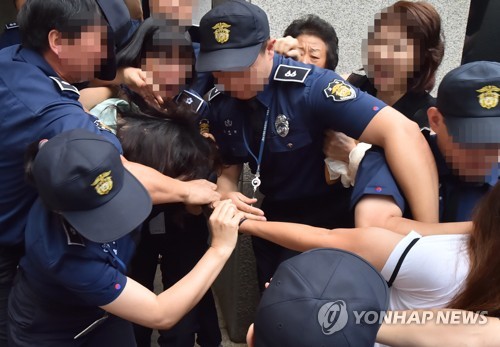 머리채 잡힌 고유정