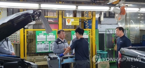 쌍용차 예병태 대표이사, 생산 현장 방문 격려