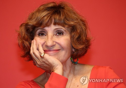 '글로리아 먼디'로 부산영화제 찾은 아리안 아스카리드