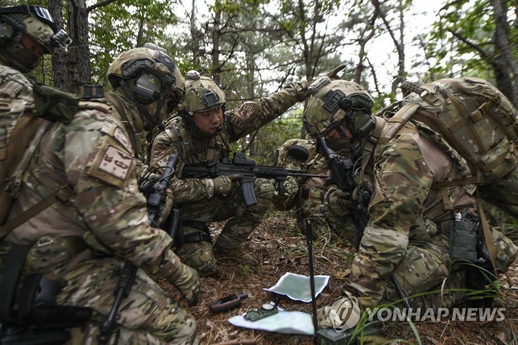항공구조사 전술종합훈련 하는 공군