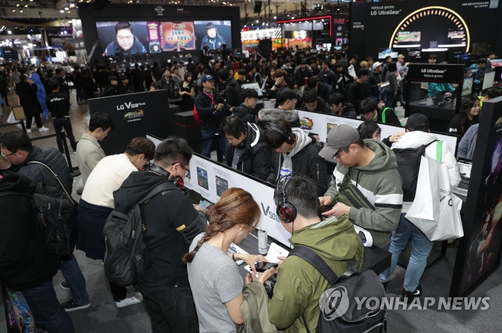 韓国最大のゲームショー 大にぎわい 韓国最大のゲームショー 大にぎわい