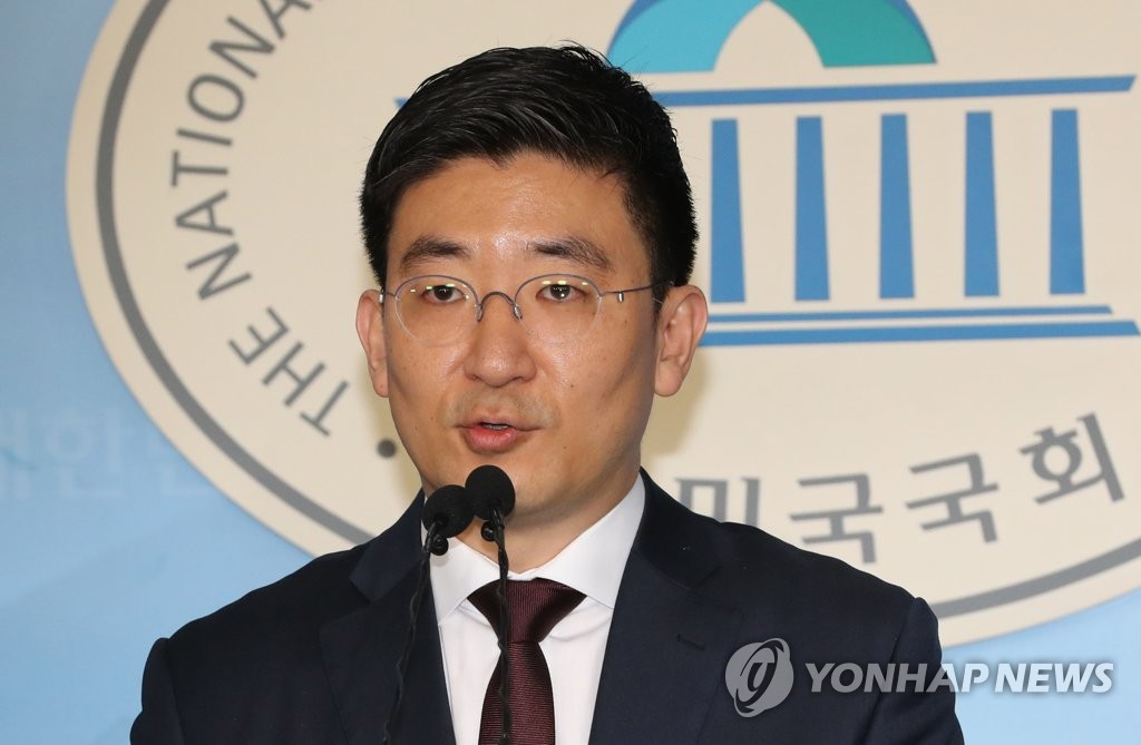 한국당 3선 김세연 총선 불출마…"당 해체, 총사퇴해야" 