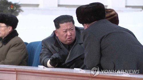 북한TV, 김정은 삼지연 방문 녹화중계 보도