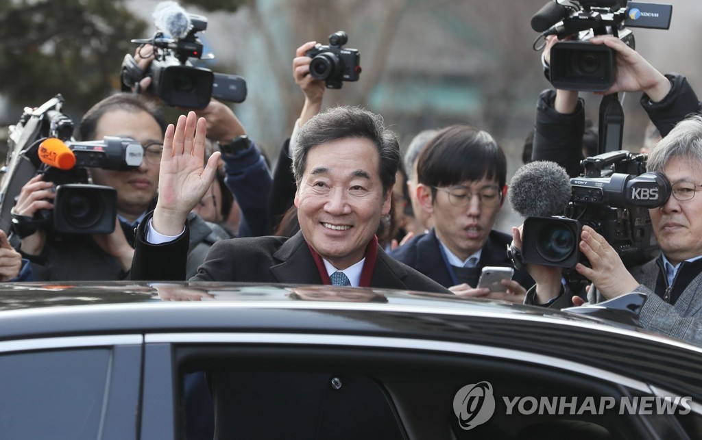 在任期間最長の李首相が退任 在任期間最長の李首相が退任