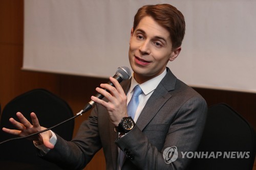2020 한국이미지상 수상자 제프 벤자민