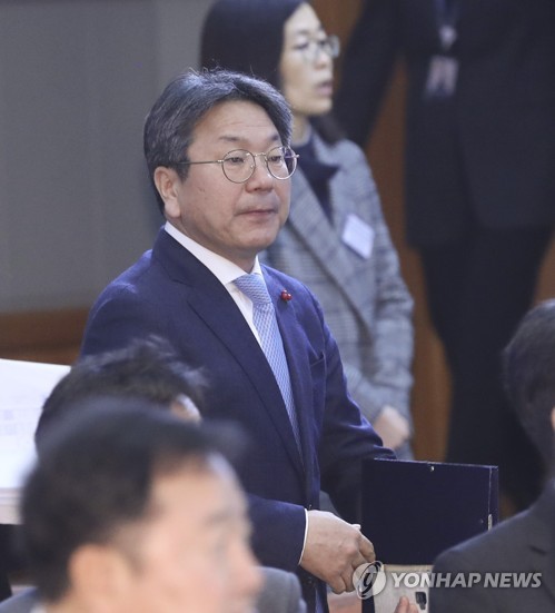 업무보고 참석한 강기정 정무수석