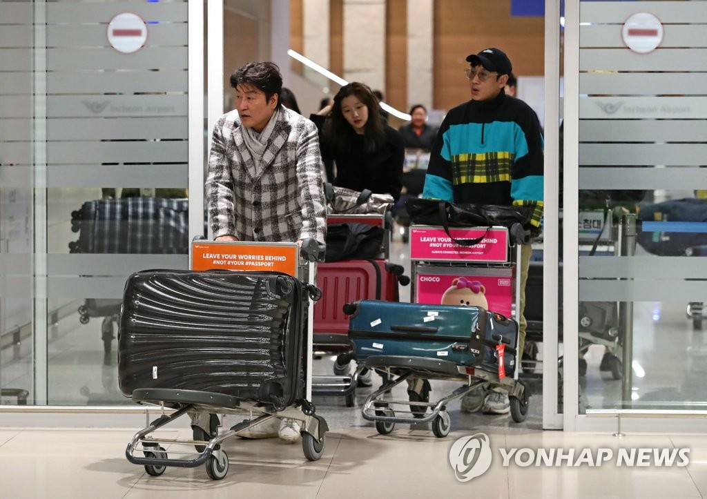 Award-winning 'Parasite' cast returns home Award-winning 'Parasite' cast returns home