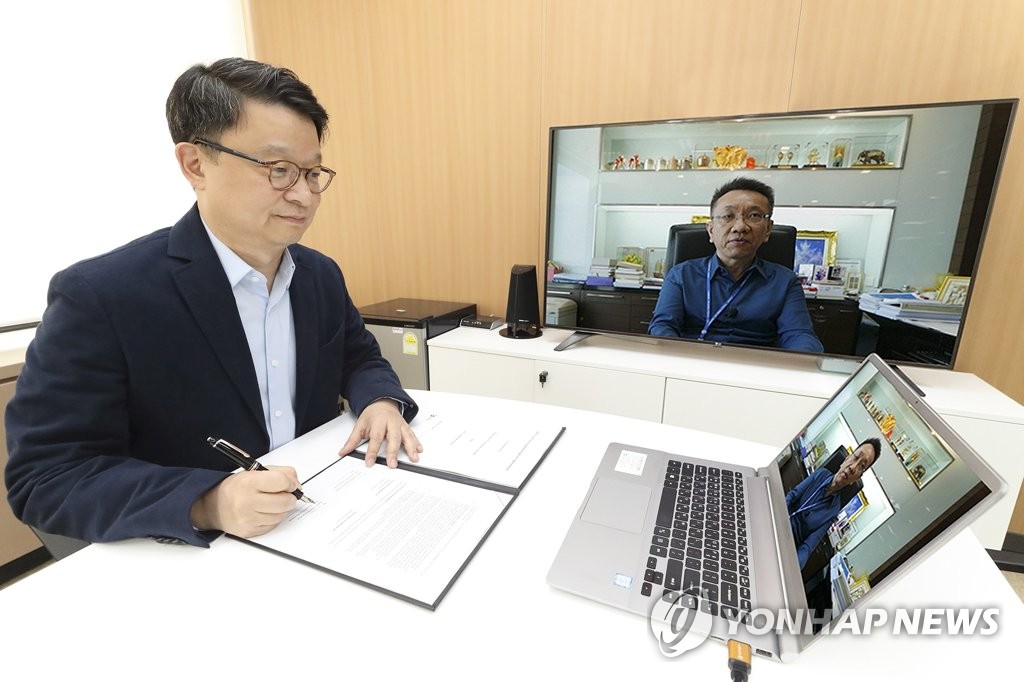 KT signs IPTV deal with Thai company KT signs IPTV deal with Thai company