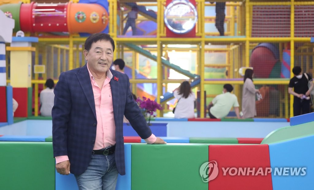 배우 임채무 '두리랜드 재개장'