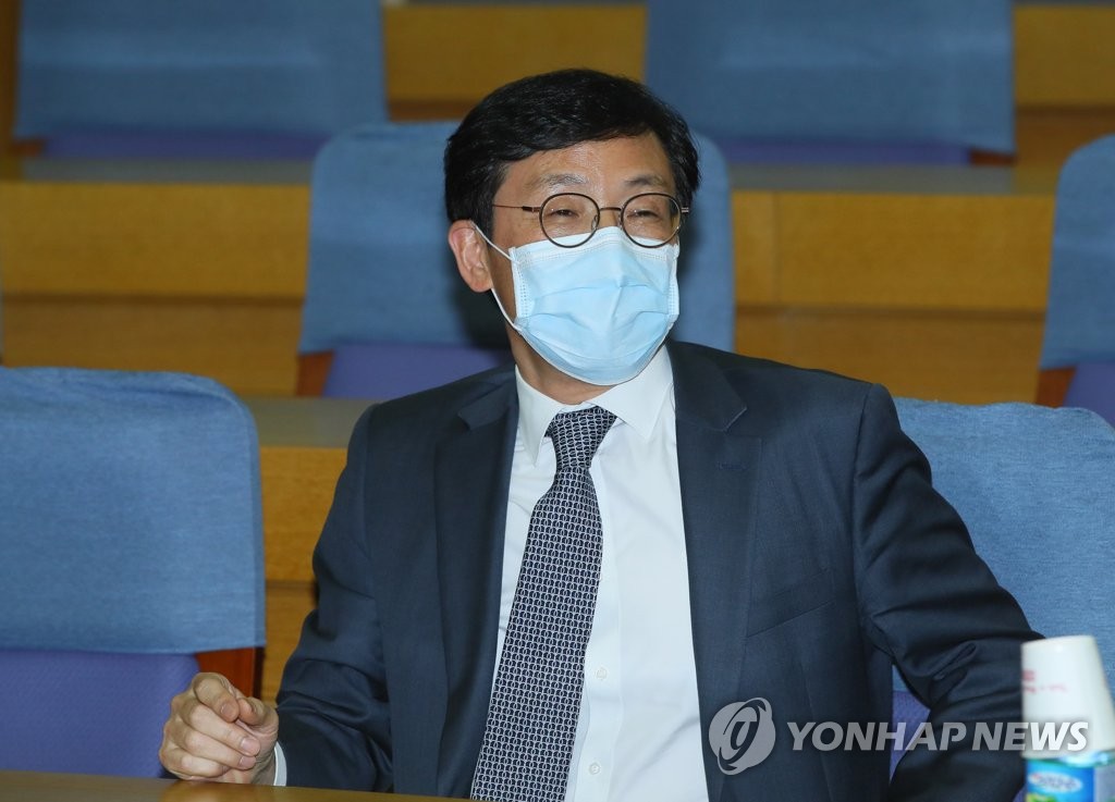 민주당 당선인혁신포럼 경제분야 강연하는 이호승 경제수석