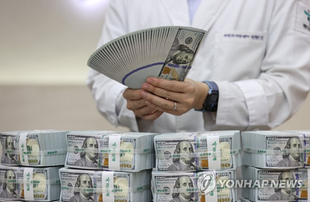 韓米の中央銀行は通貨スワップ協定の期間をさらに半年延長した＝（聯合ニュース）