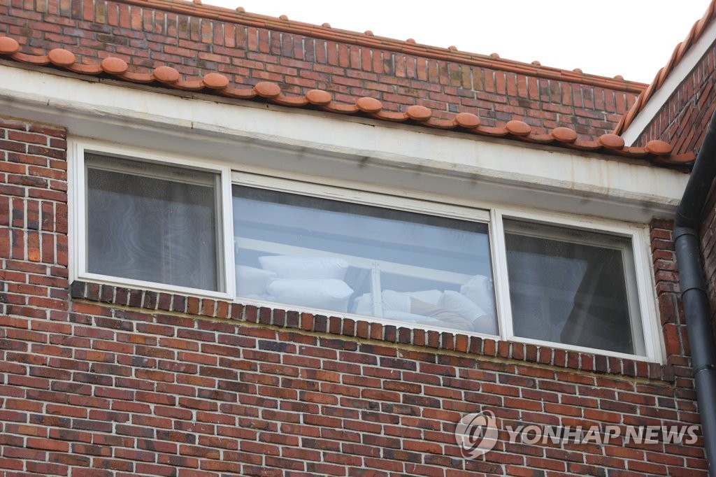 확진자 맞이 위해 준비한 이부자리