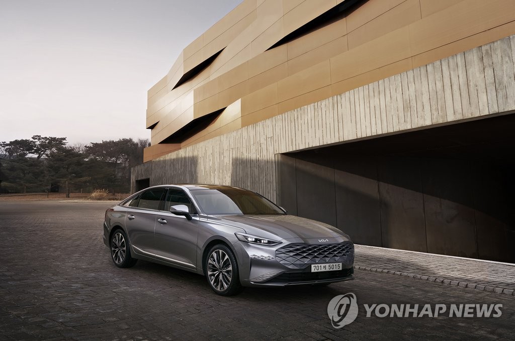 Kia launches K8 sedan Kia launches K8 sedan