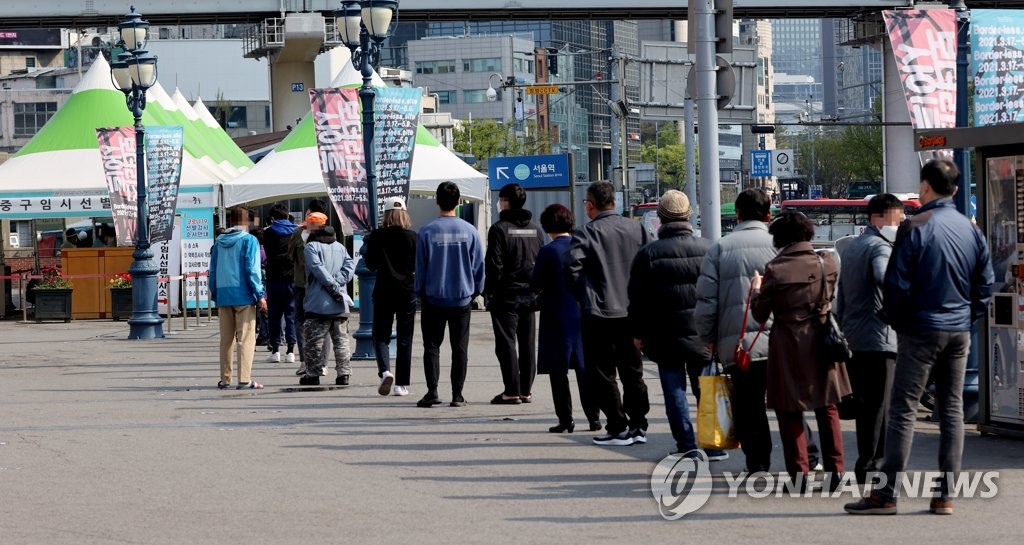 신규 확진자 614명, 사흘연속 600명대