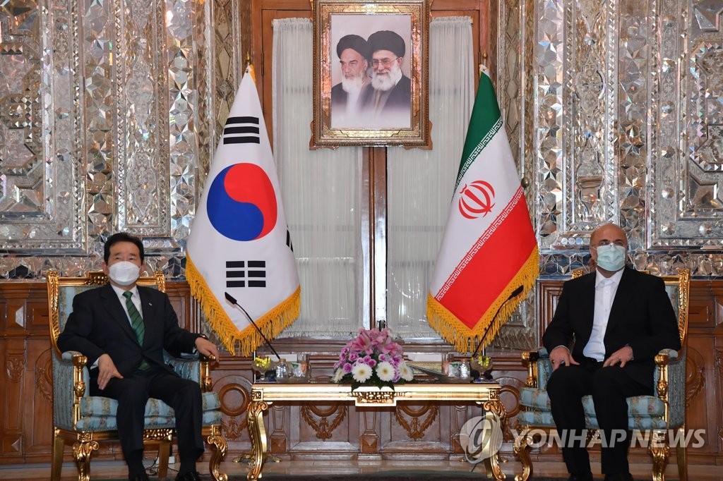 S. Korean PM meets Iranian parliamentary leader S. Korean PM meets Iranian parliamentary leader