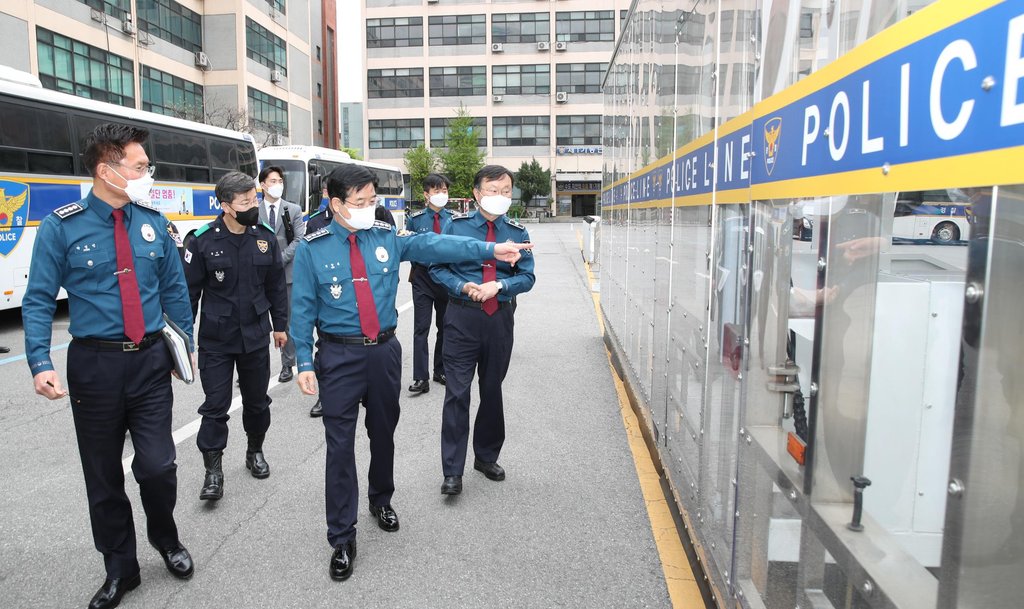 김창룡 경찰청장, 서울 기동본부 방역 점검
