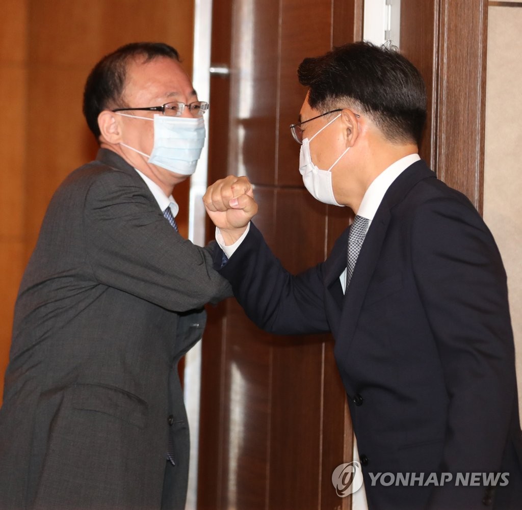 Nuke envoys of S. Korea, Japan meet Nuke envoys of S. Korea, Japan meet