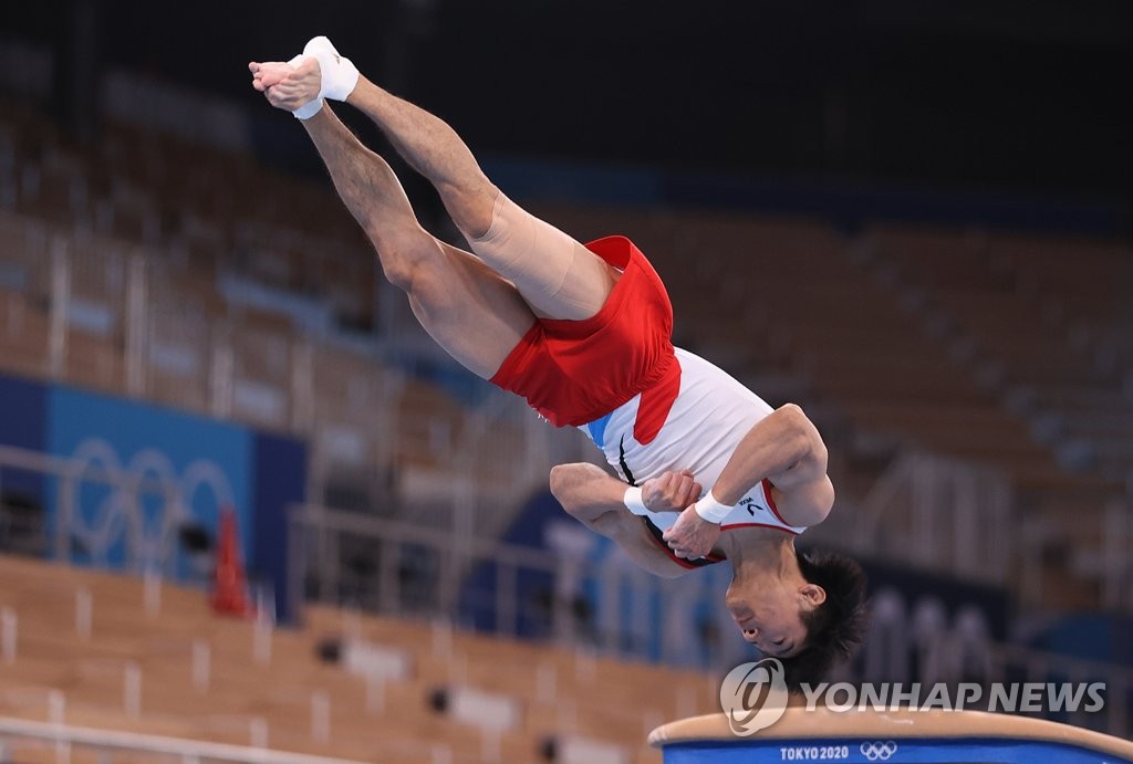 South Korean artistic gymnast Yang Hak-seon performs a vault during podium practice at Ariake Gymnastics Centre in Tokyo ahead of the Tokyo Olympics on July 21, 2021. (Yonhap)