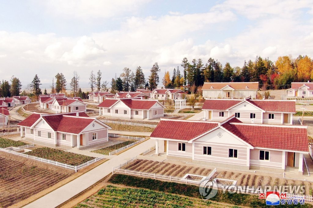 북한 삼지연시에 새집들이 경사