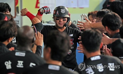박병호 '홈런 추가'