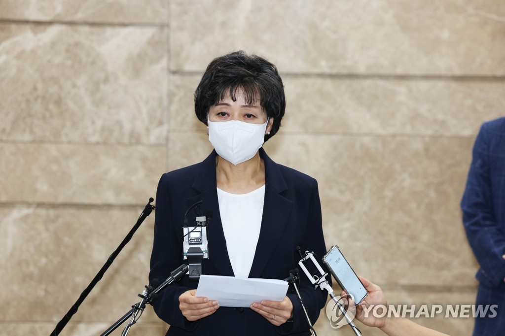 입장 표명하는 박순애 사회부총리