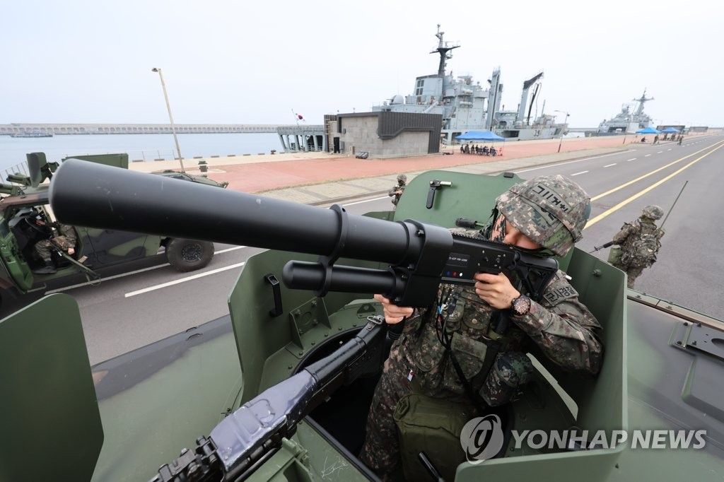 "테러 드론 꼼짝 마"…안티드론건으로 요격