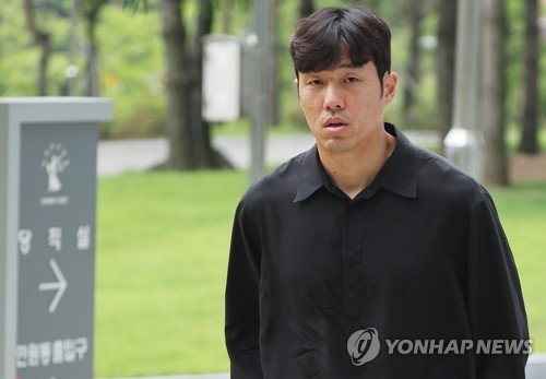 법원 들어서는 석현준