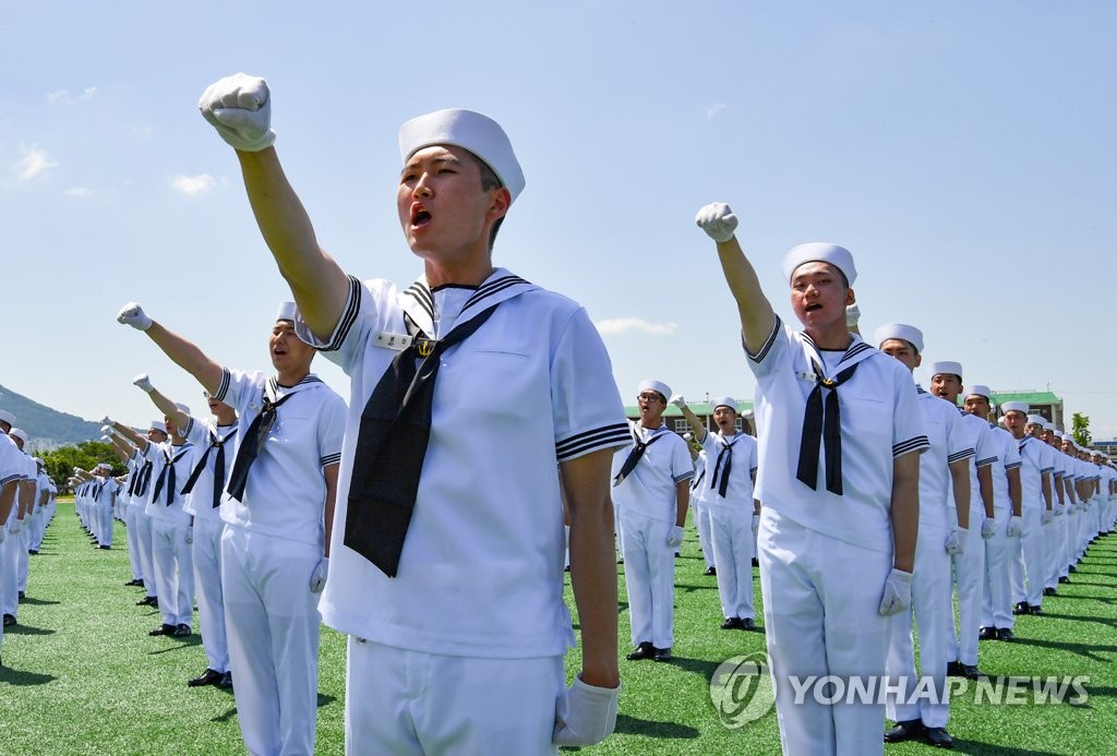 Sailors finish basic training Sailors finish basic training