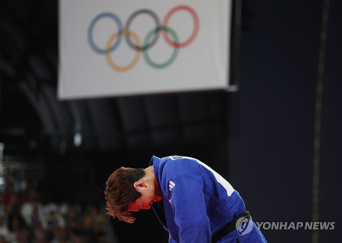 이준환, '랭킹1위' 꺾고 동메달