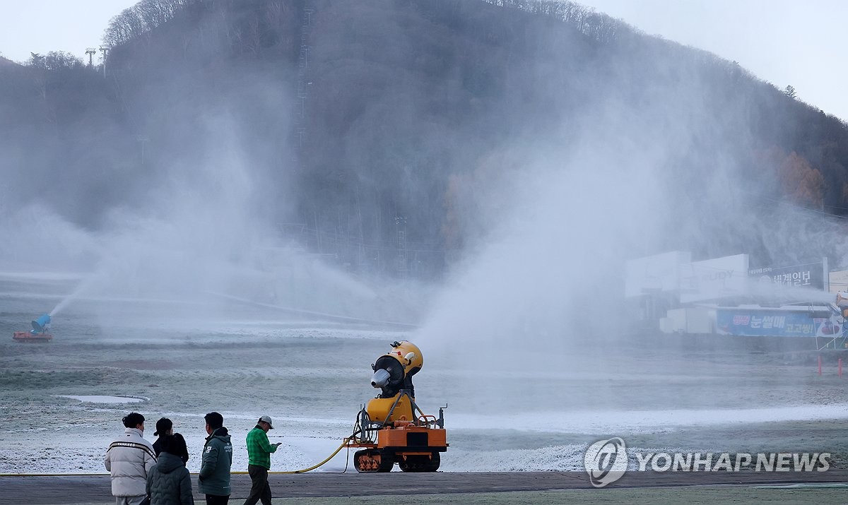 기온 '뚝'…바빠진 스키장